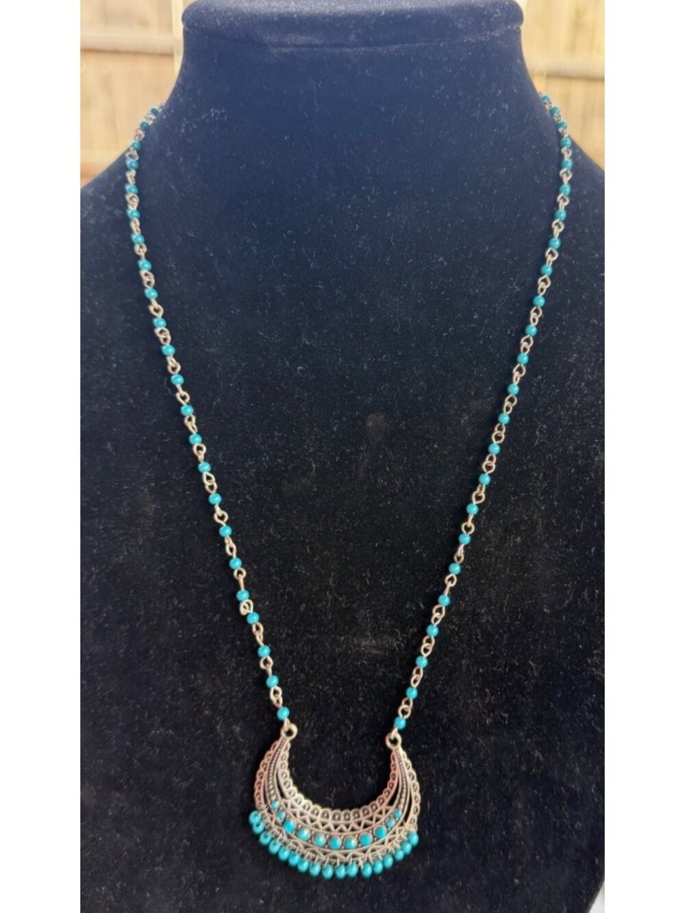 Silver-tone Necklace w/Turquoise-Colored Beads & Crescent-Shaped Pendant 14"